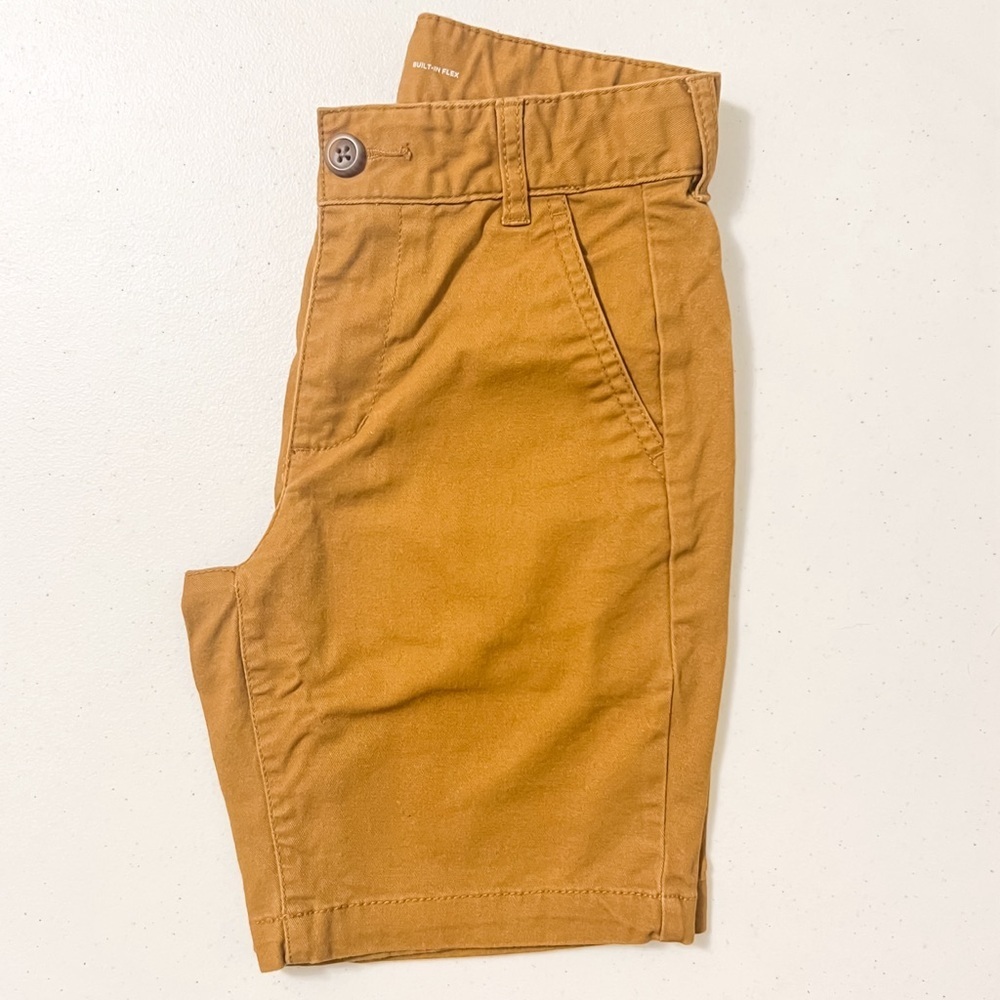 Old Navy Boys Knee Length Straight Twill Shorts - Tan, Size 7 - Picture 8 of 8